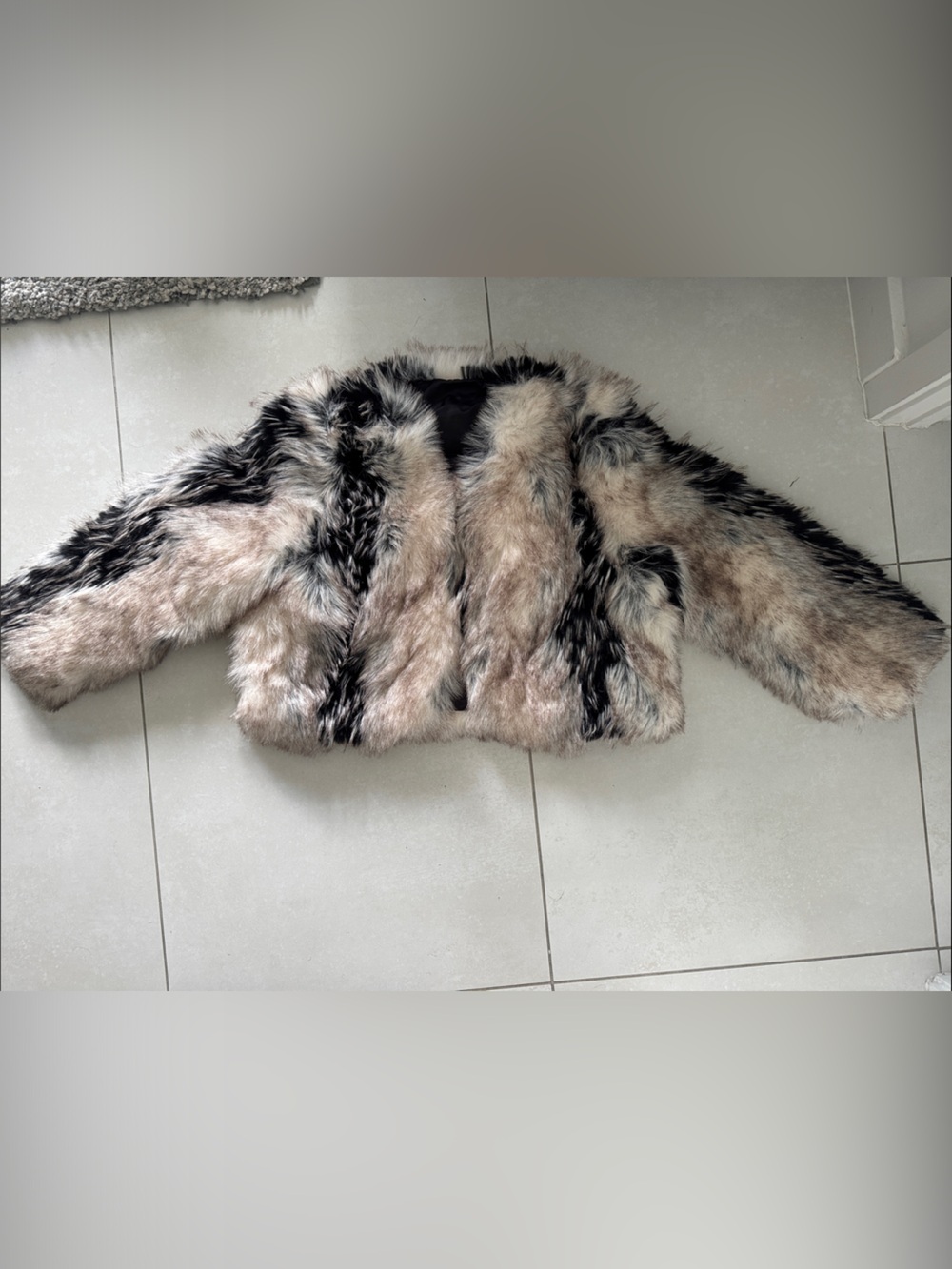 Faux Fur Cropped Jacket in Natural Tones